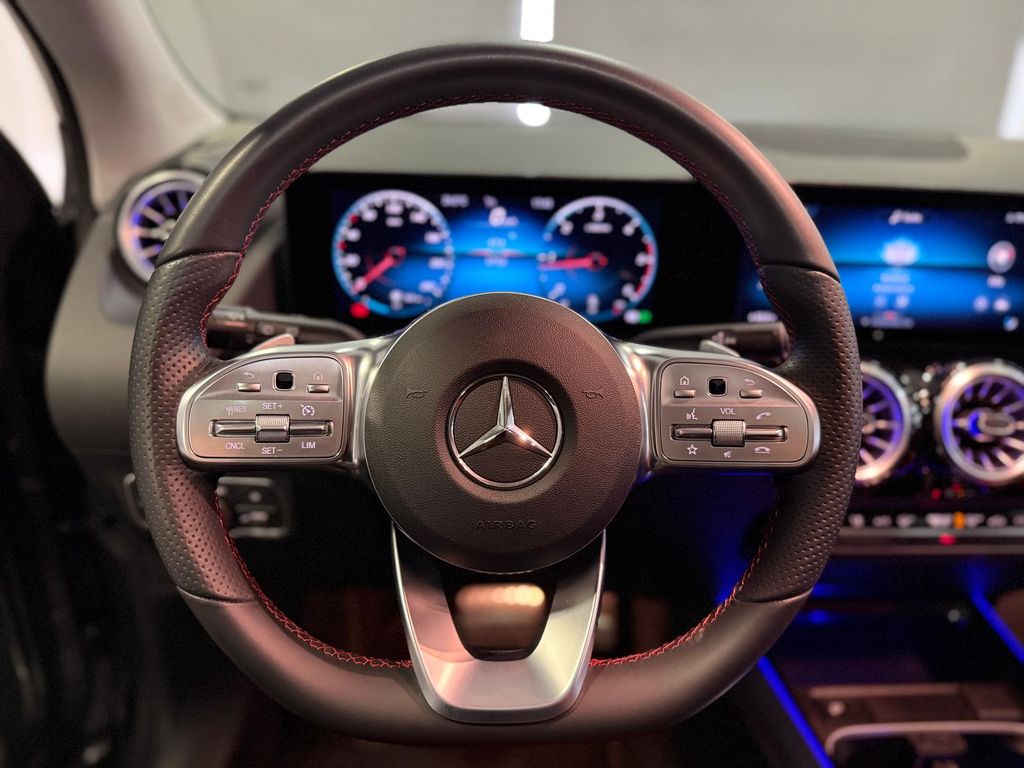 Mercedes-Benz GLA 200 2022