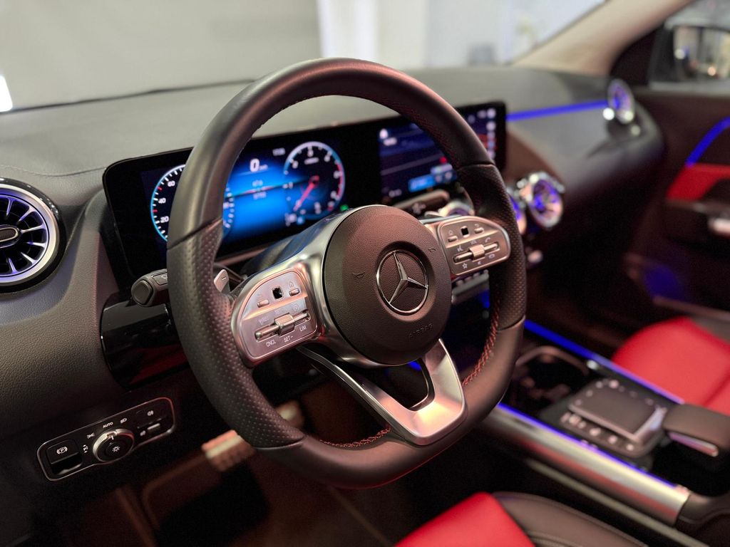 Mercedes-Benz GLA 200 2022