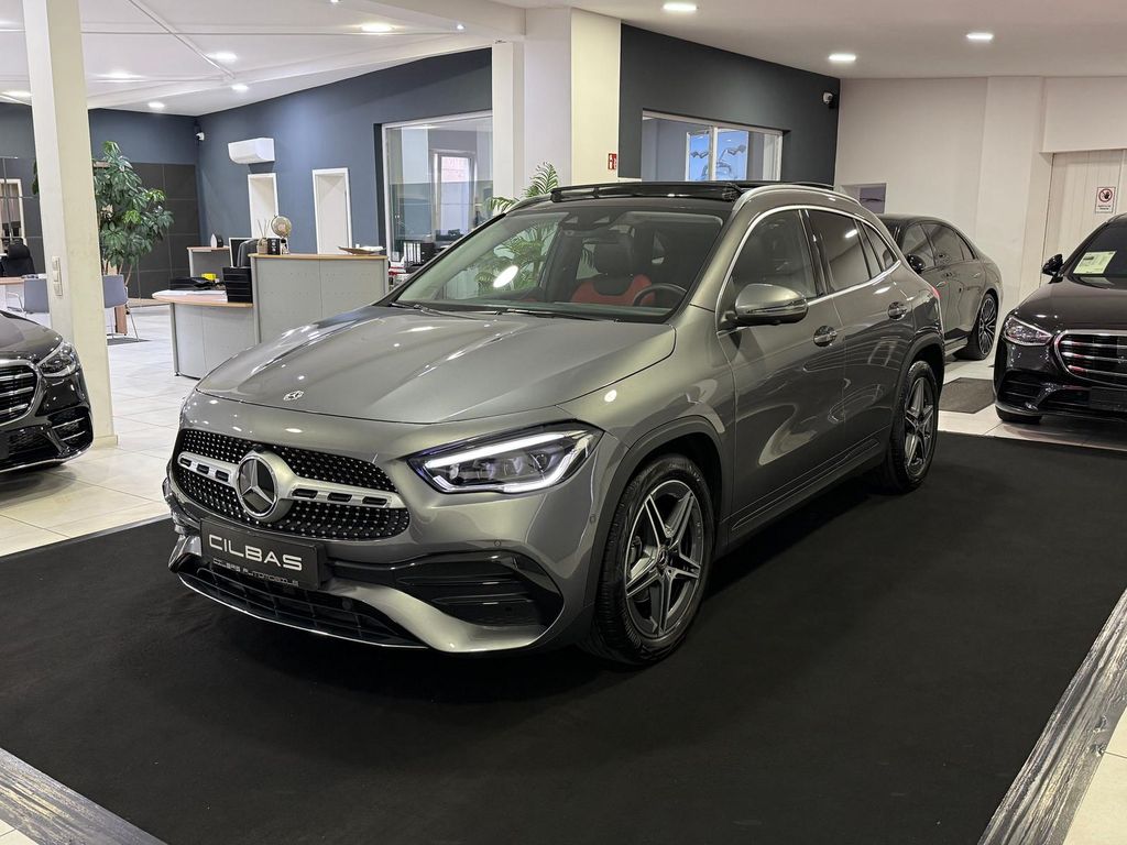 Mercedes-Benz GLA 200 2022