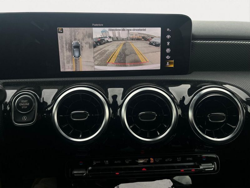 Mercedes-Benz A 200 2021