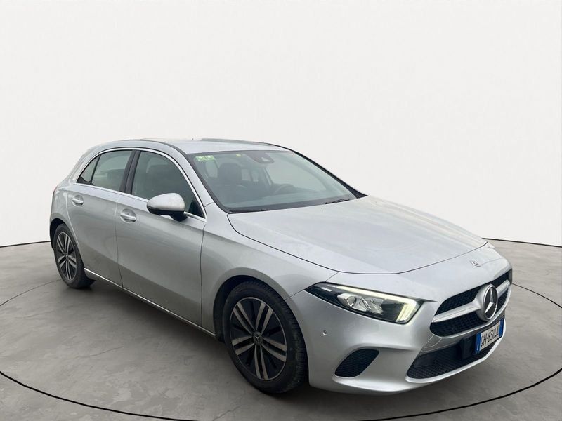 Mercedes-Benz A 200 2021