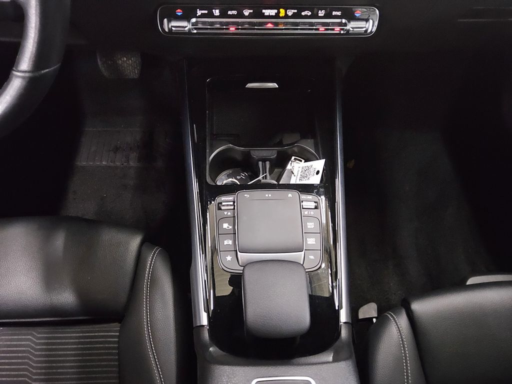 Mercedes-Benz GLB 200 2022