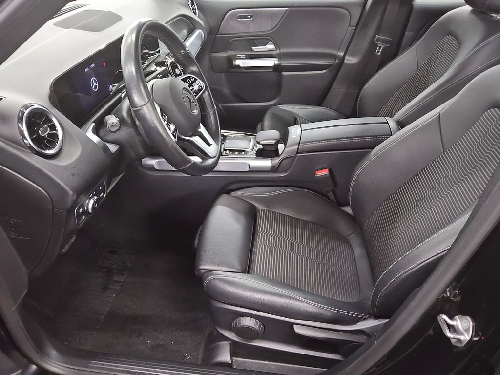 Mercedes-Benz GLB 200 2022