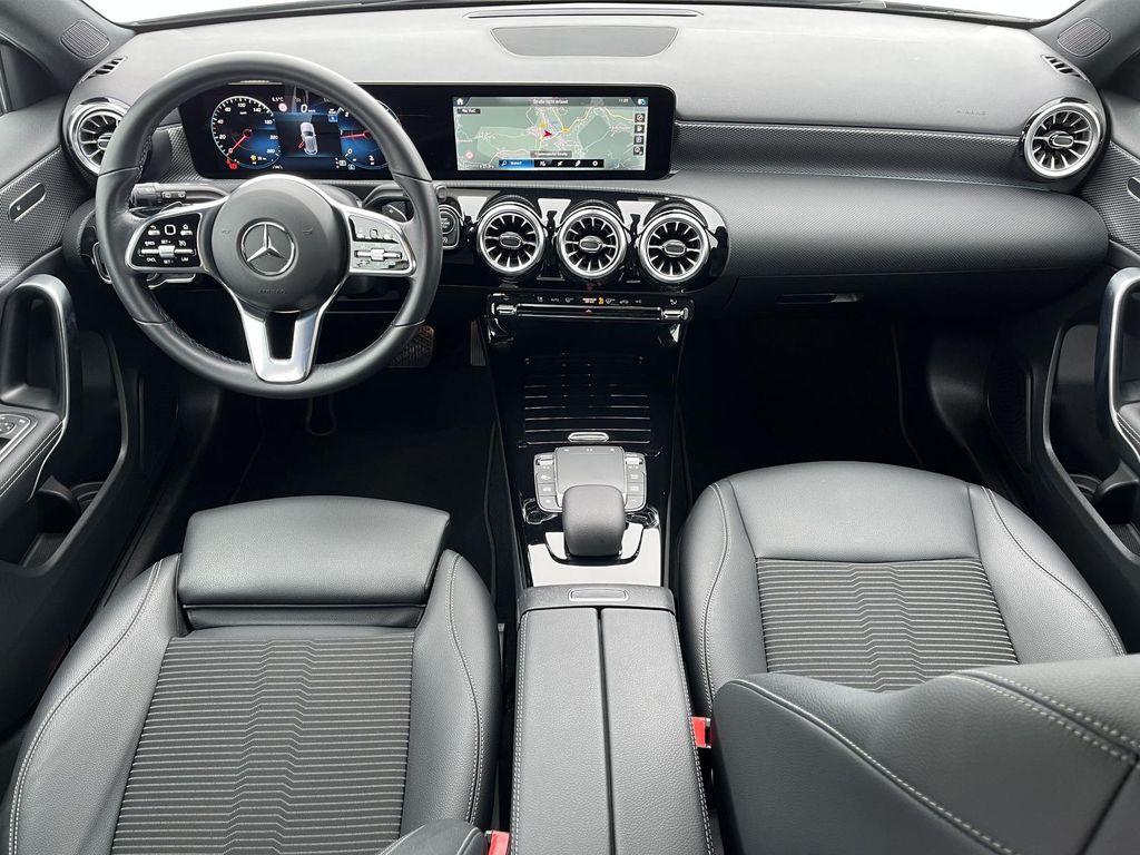 Mercedes-Benz A 200 2022