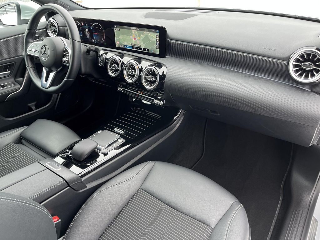Mercedes-Benz A 200 2022