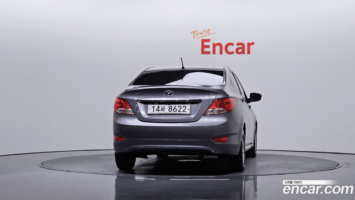 Hyundai Accent 2014