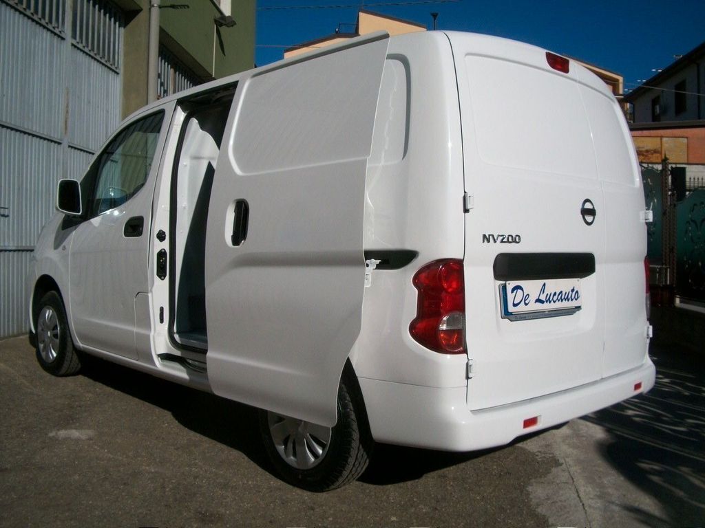 Nissan NV200 2017