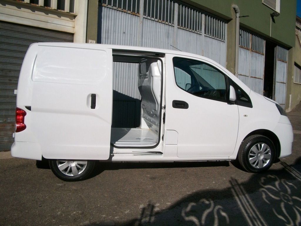 Nissan NV200 2017