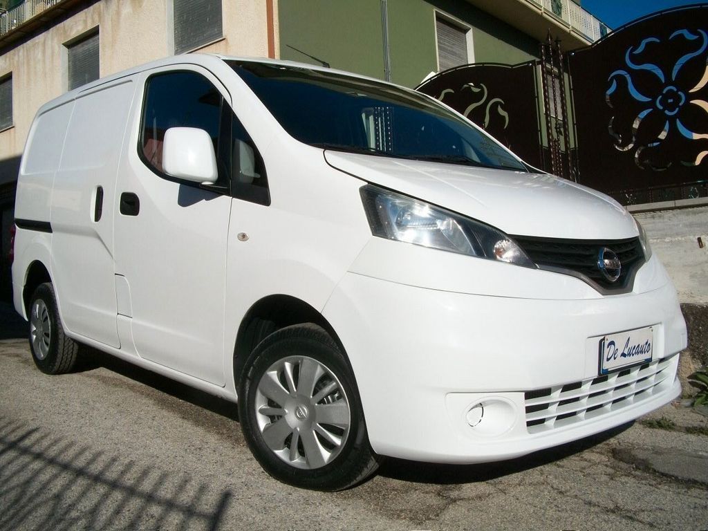 Nissan NV200 2017