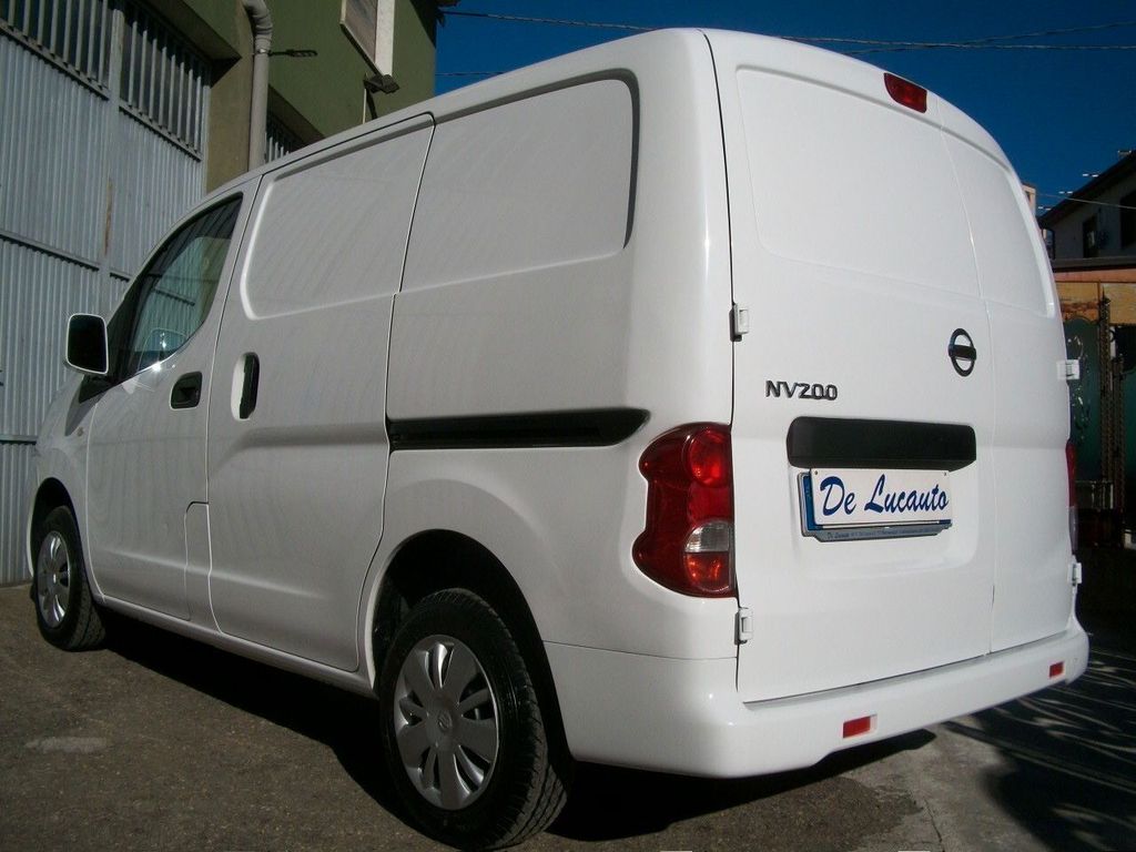 Nissan NV200 2017