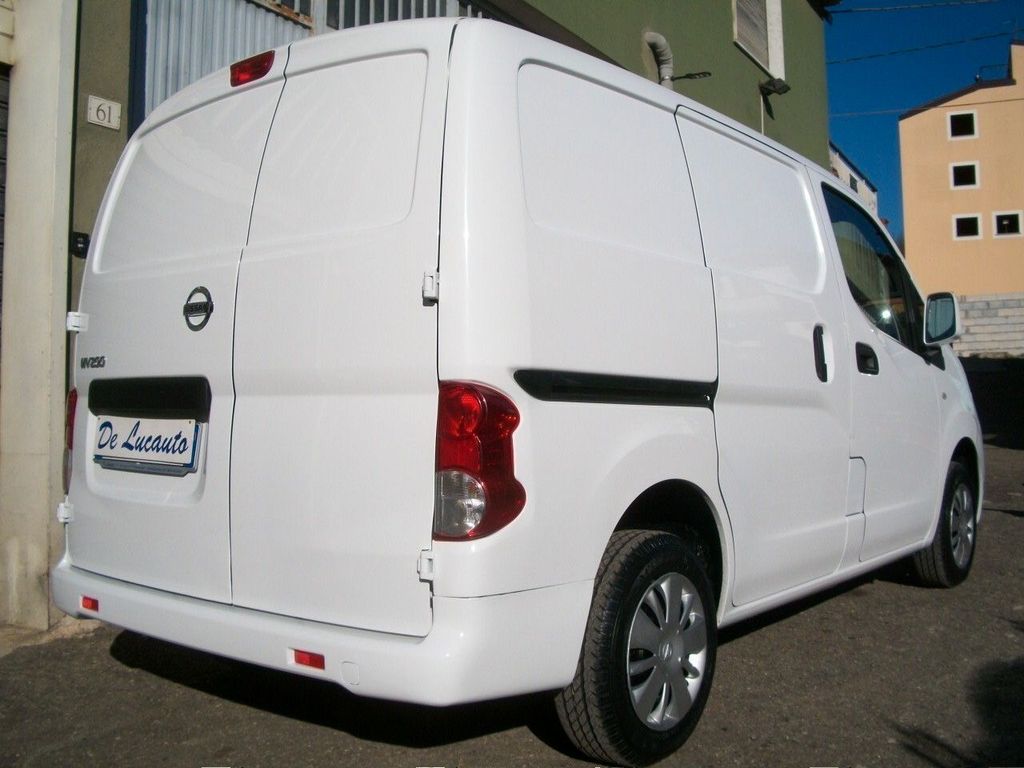 Nissan NV200 2017