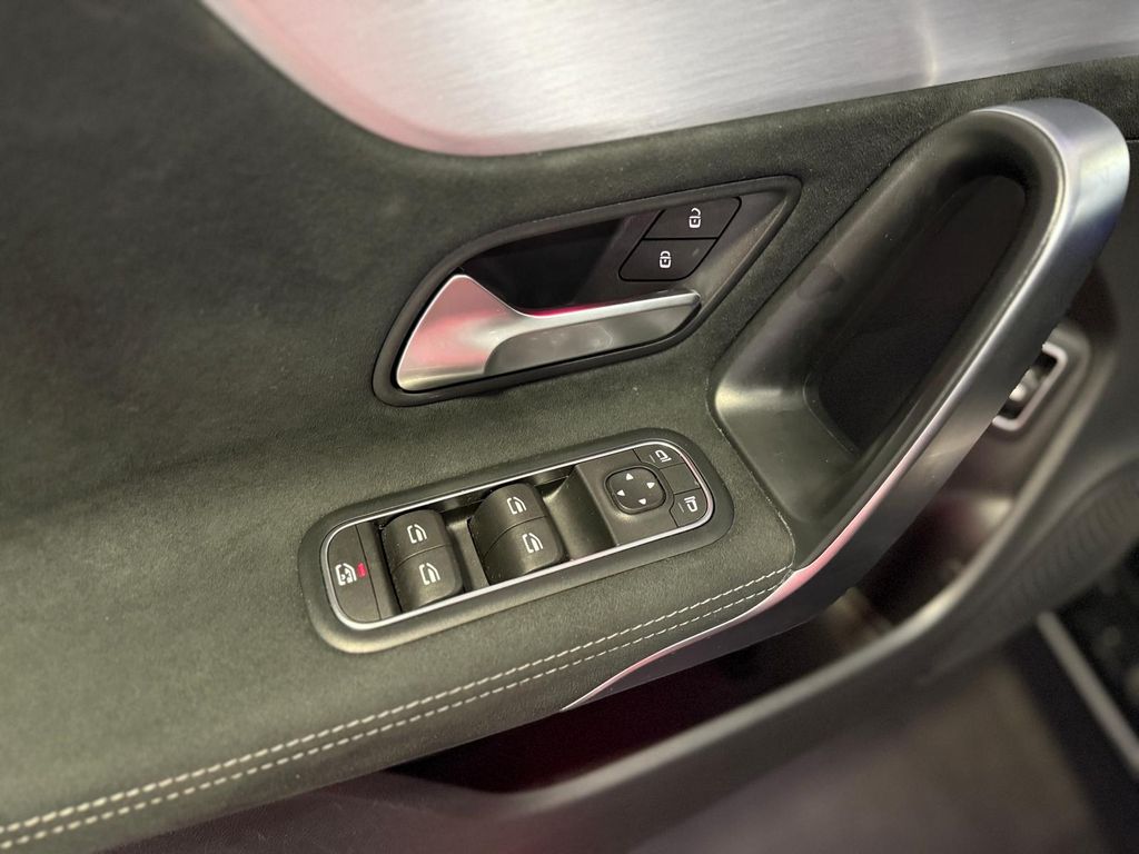 Mercedes-Benz CLA 250 2021