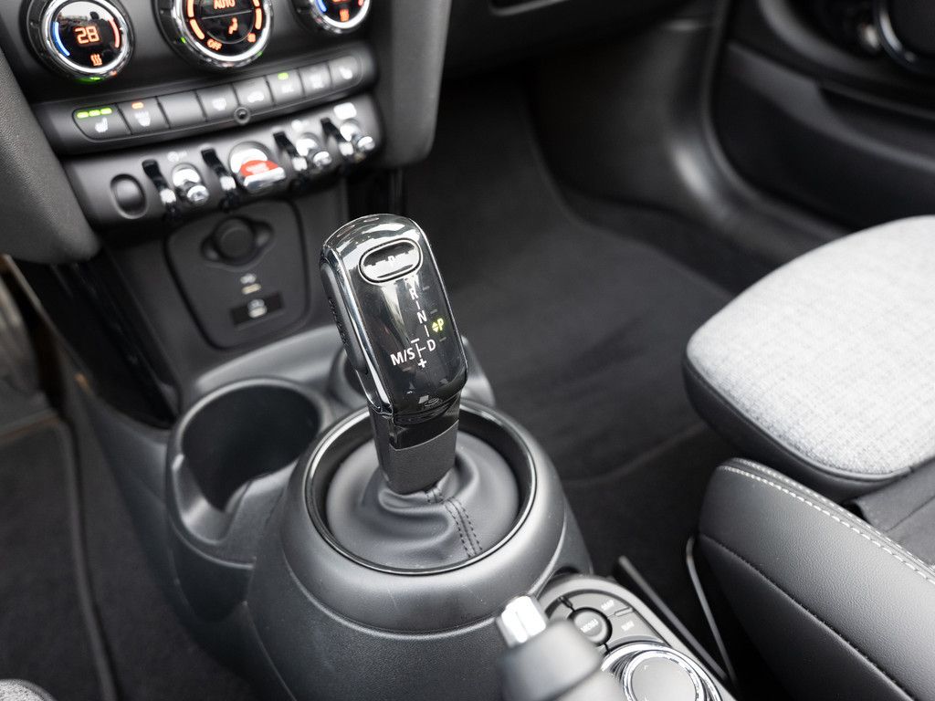 MINI Cooper Cabrio 2023