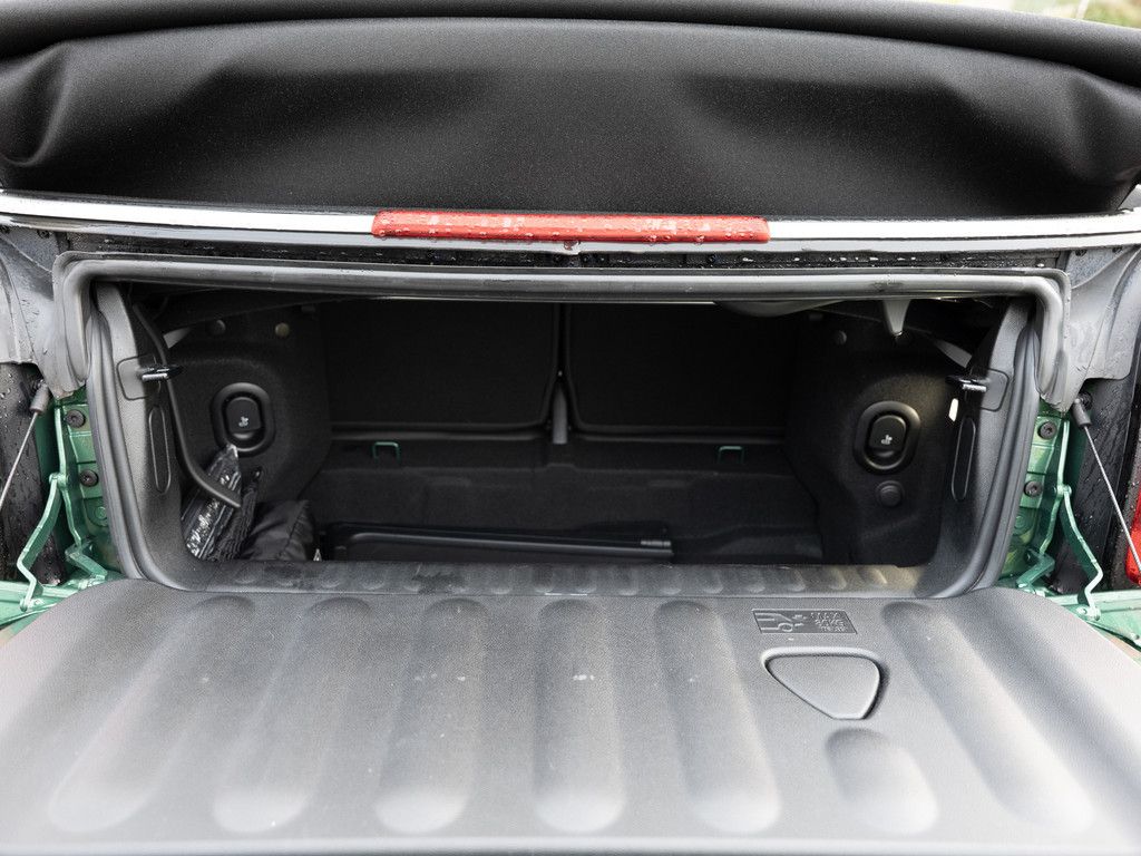 MINI Cooper Cabrio 2023