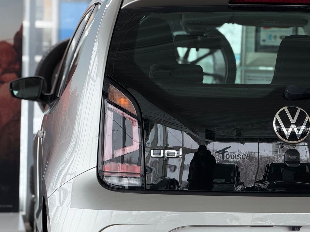 Volkswagen up! 2021