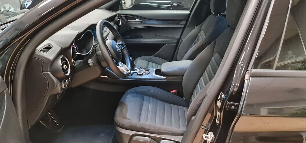 Alfa Romeo Stelvio 2022