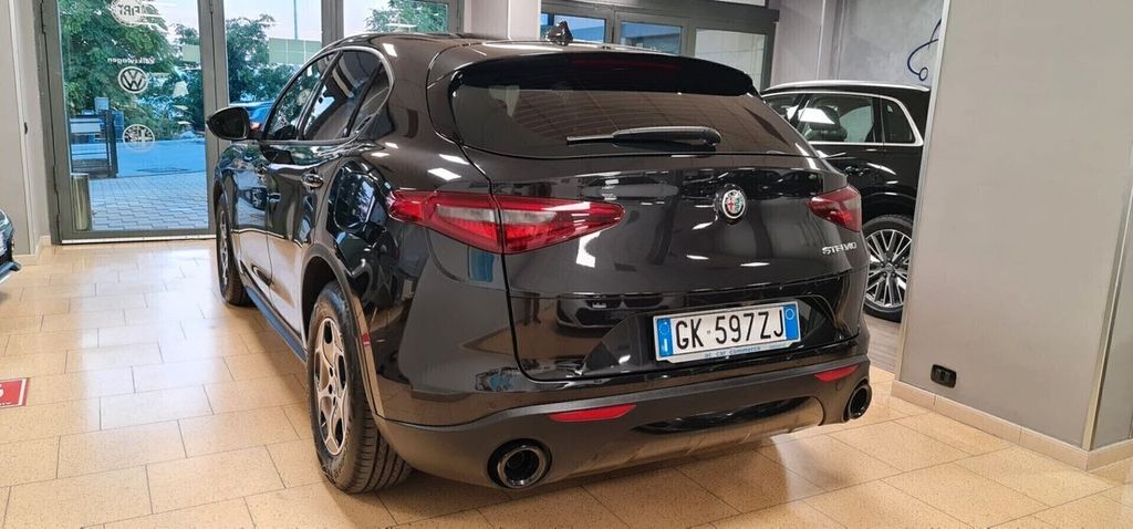 Alfa Romeo Stelvio 2022