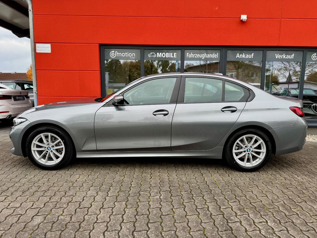 BMW 318 2024