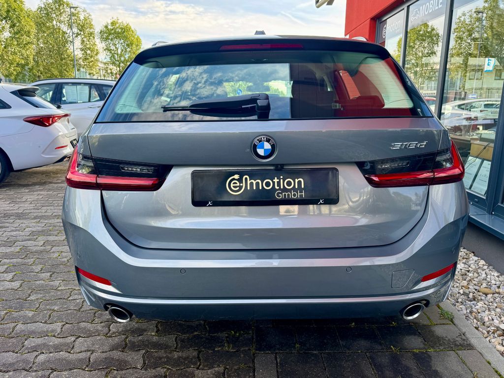 BMW 318 2024