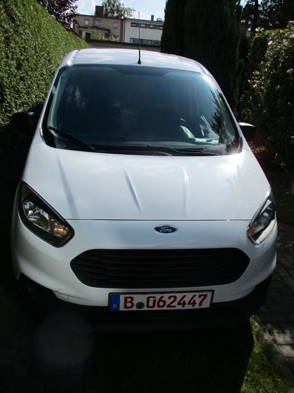 Ford Transit Courier 2020