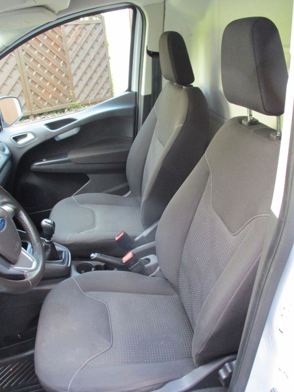 Ford Transit Courier 2020