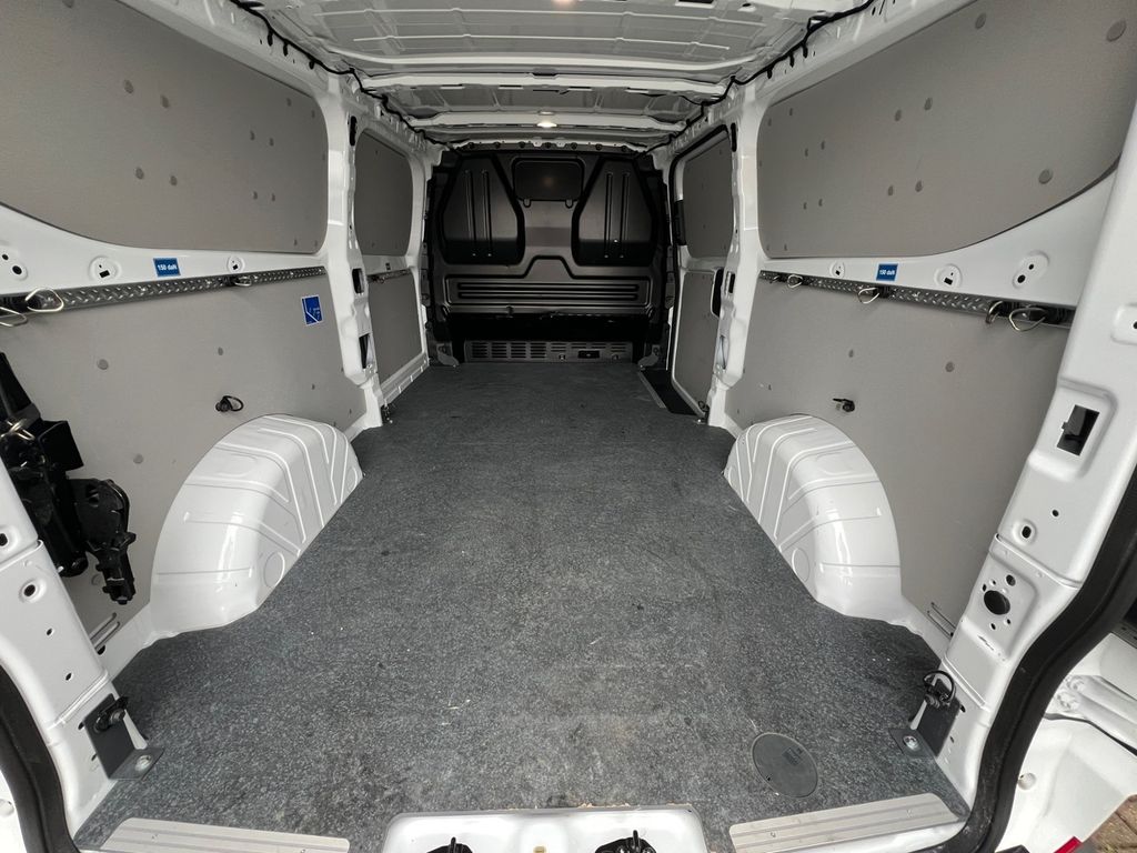 Volkswagen T7 Transporter 2025