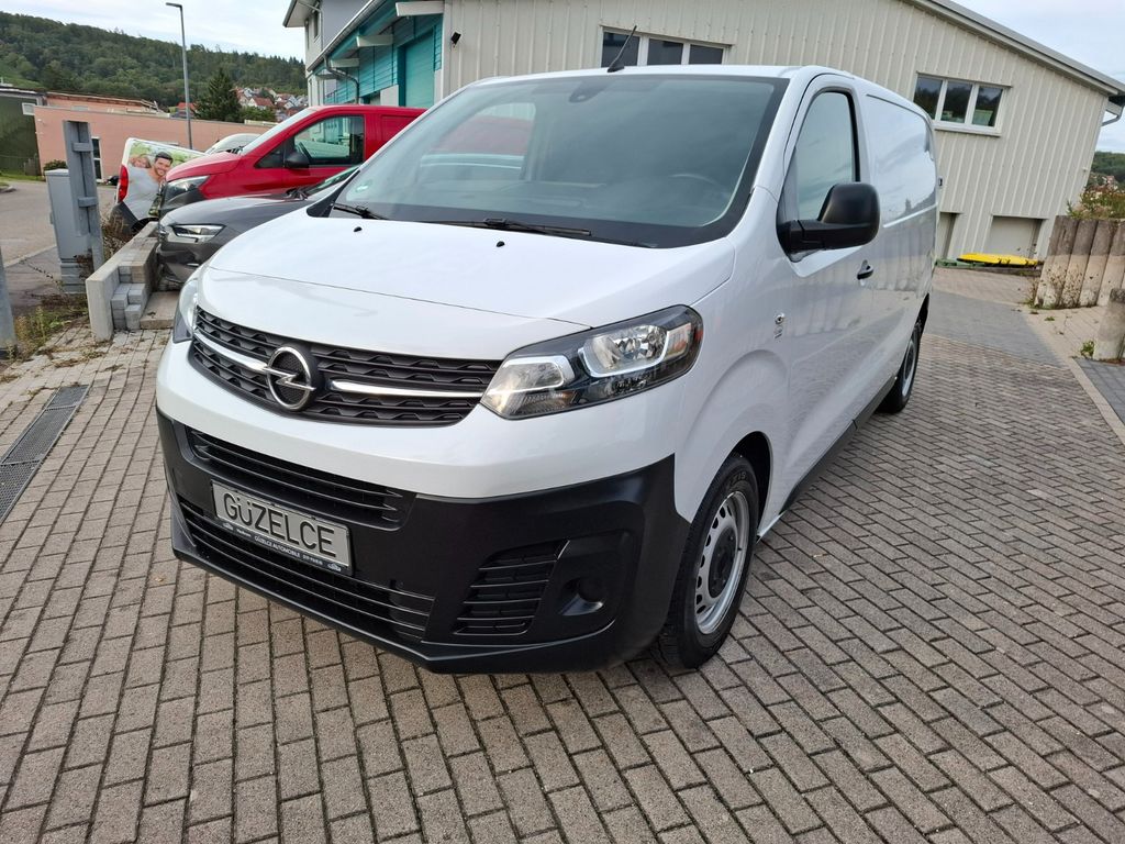 Opel Vivaro 2024