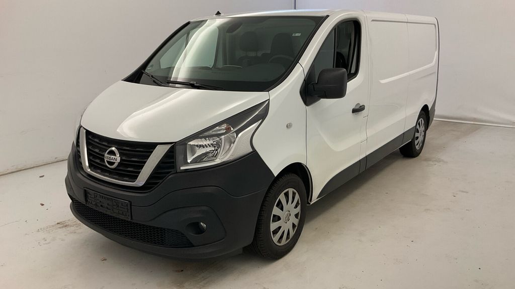 Nissan NV300 2020