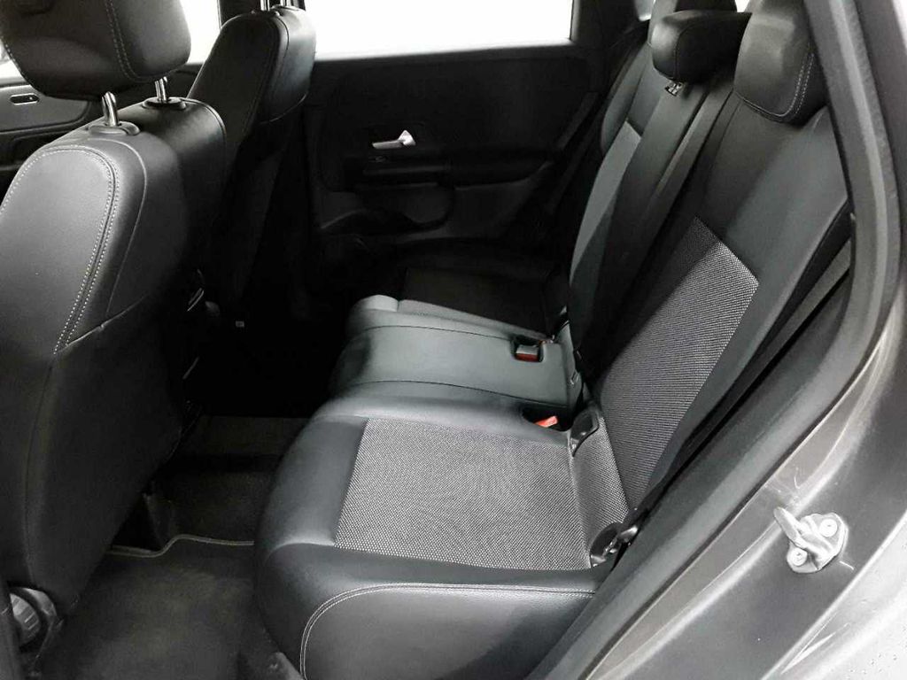 Mercedes-Benz B 250 2021