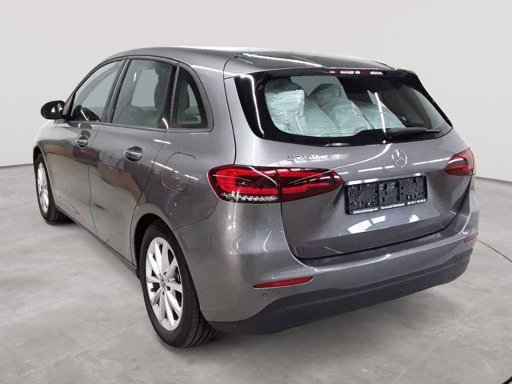 Mercedes-Benz B 250 2021