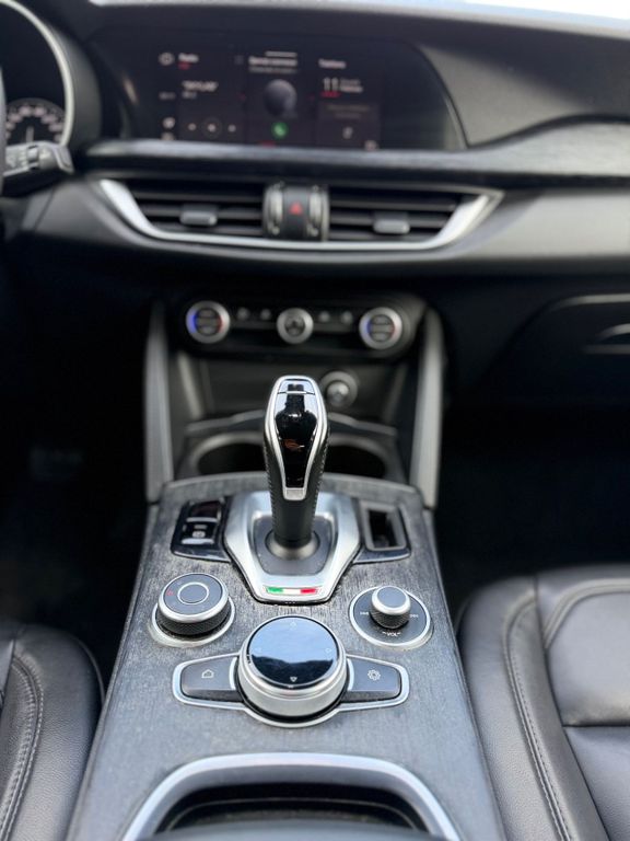 Alfa Romeo Stelvio 2020