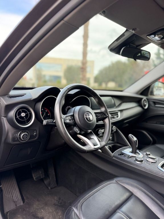 Alfa Romeo Stelvio 2020