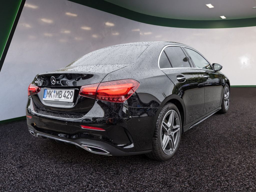 Mercedes-Benz A 180 2025