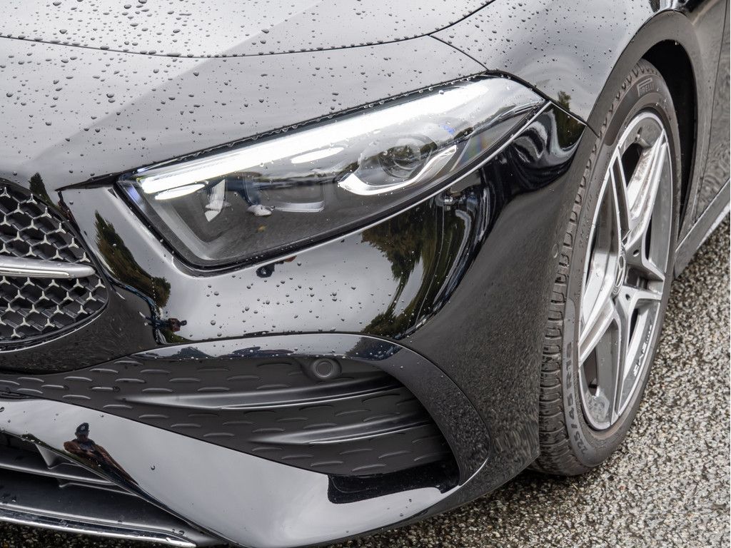 Mercedes-Benz A 180 2025