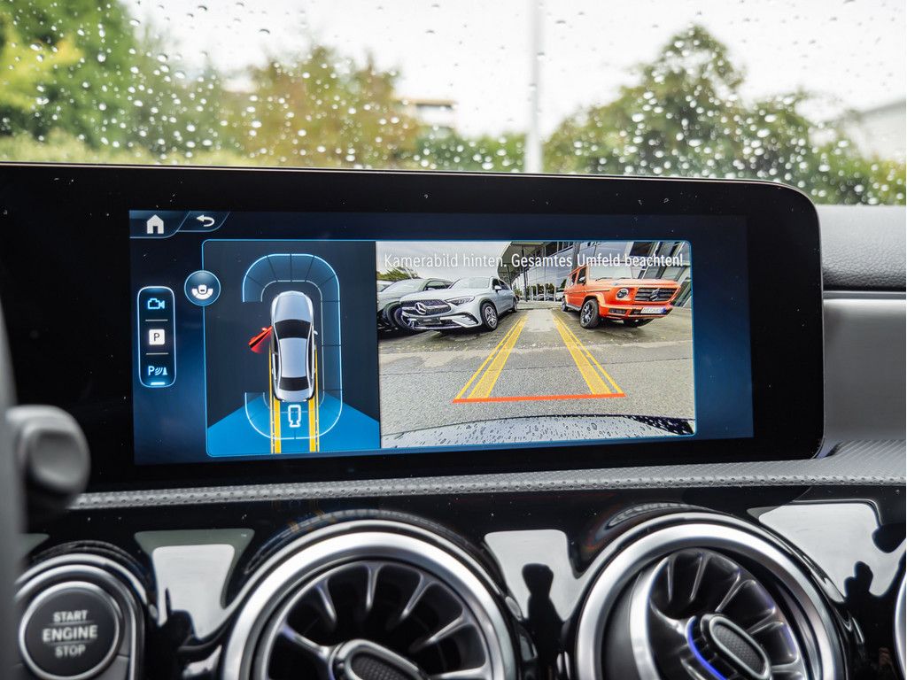 Mercedes-Benz A 180 2025