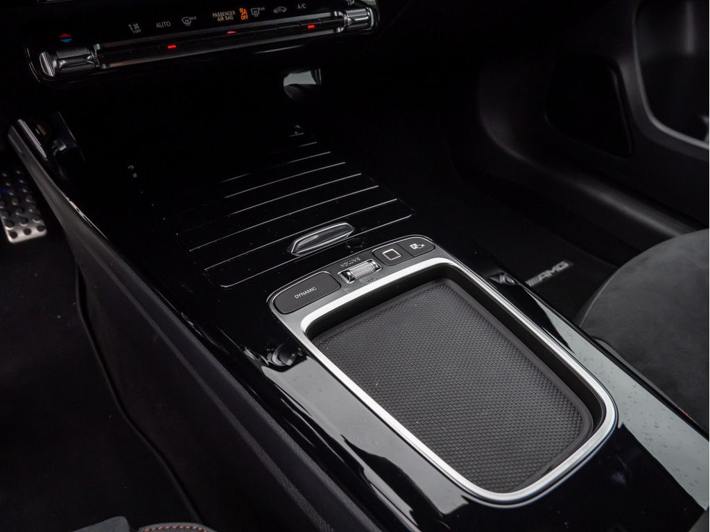 Mercedes-Benz A 180 2025