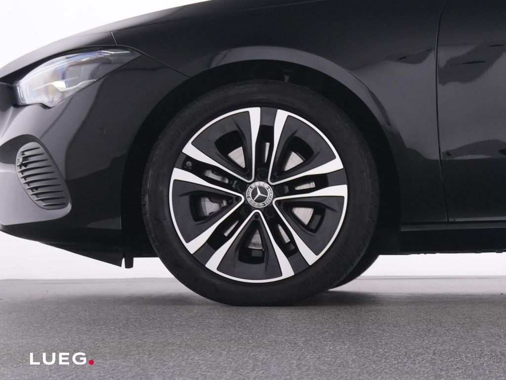 Mercedes-Benz CLA 180 2025