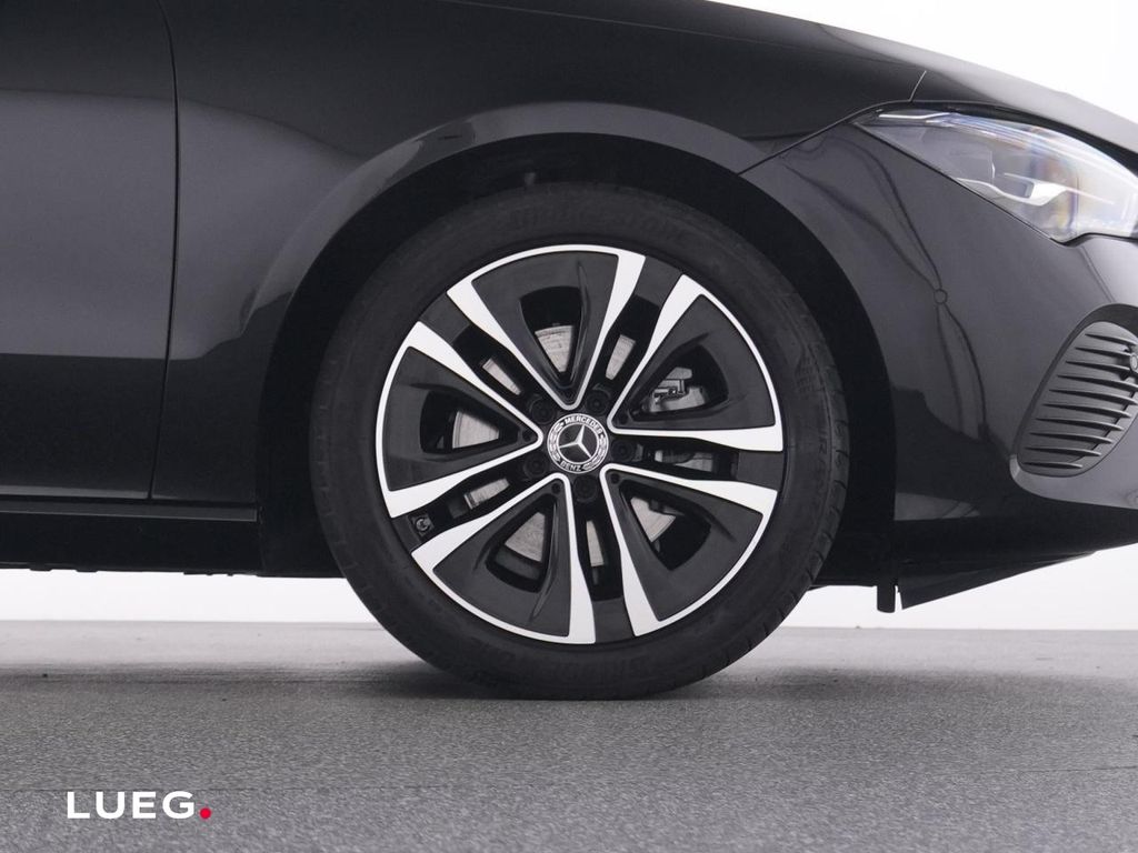 Mercedes-Benz CLA 180 2025