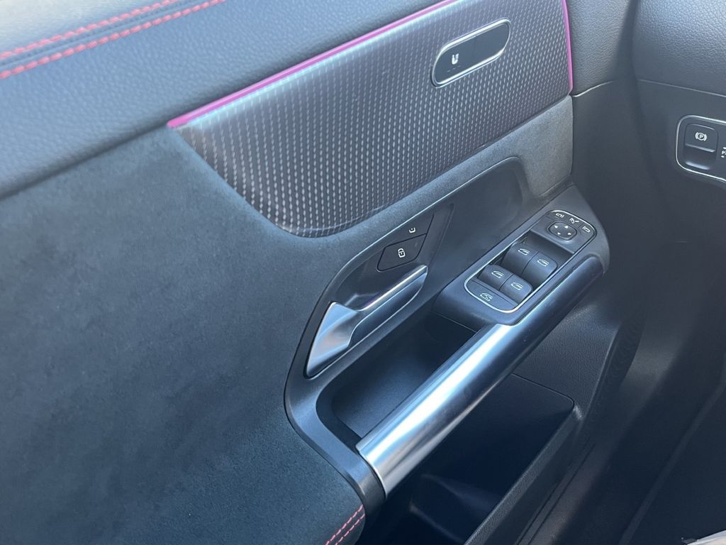 Mercedes-Benz EQA 2023