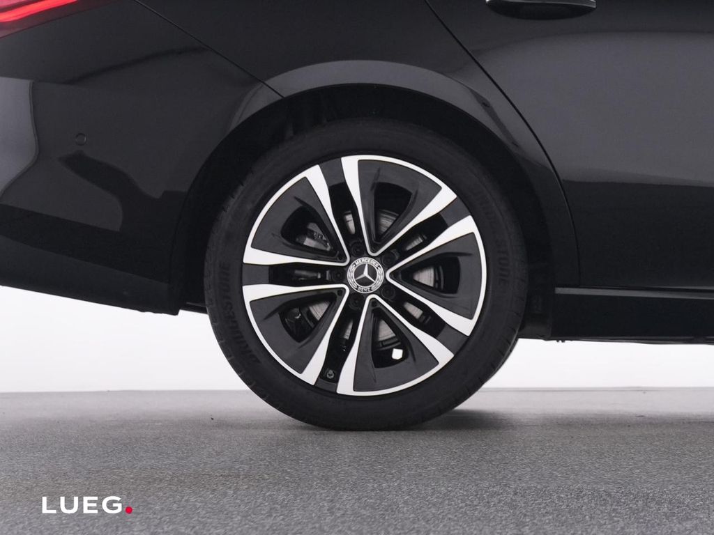 Mercedes-Benz CLA 180 2025