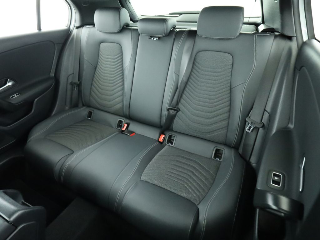 Mercedes-Benz A 180 2021