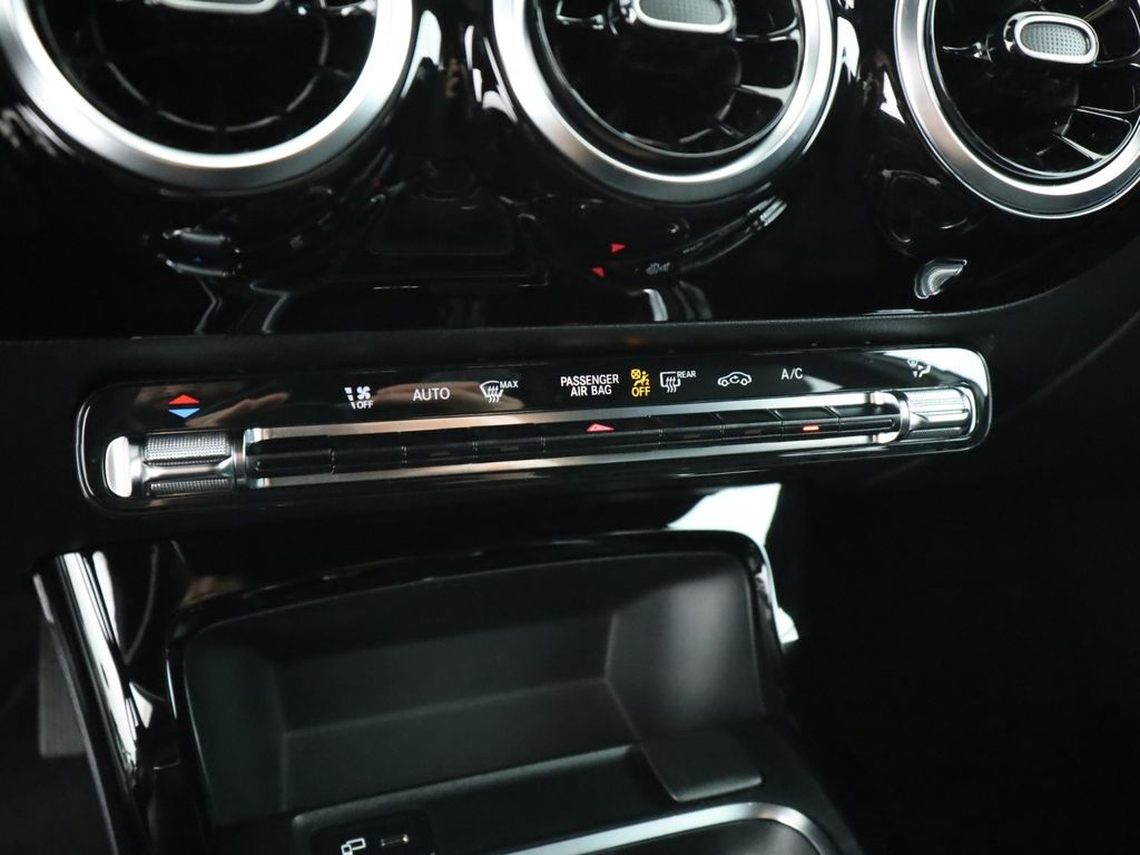 Mercedes-Benz A 180 2021