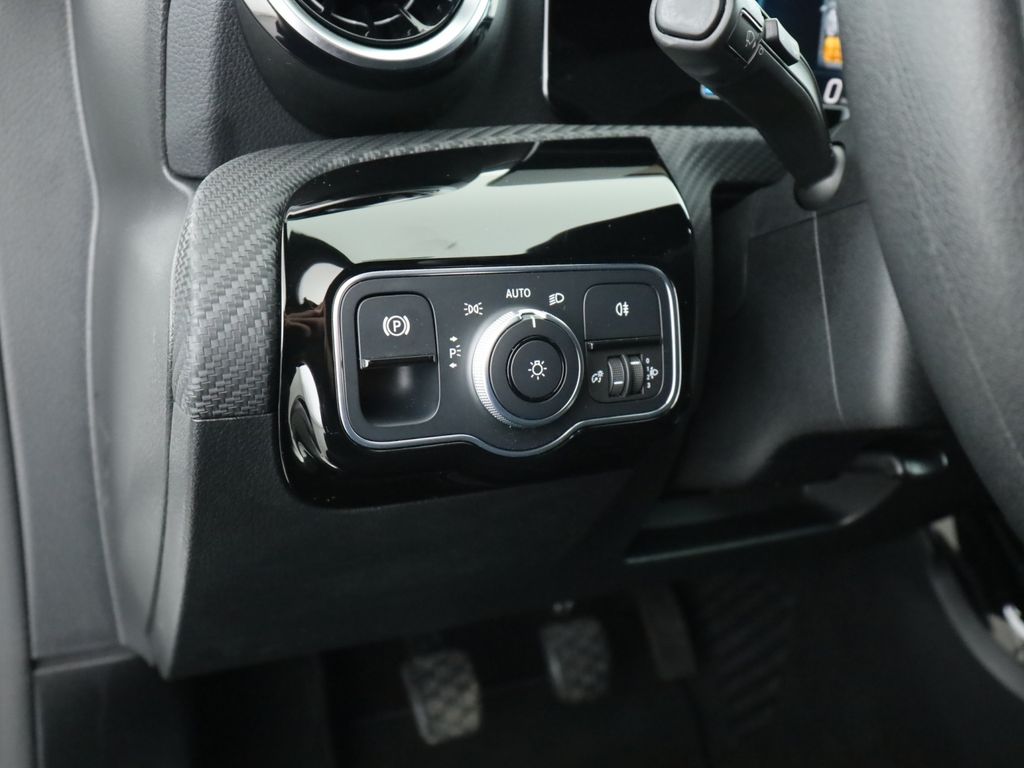 Mercedes-Benz A 180 2021