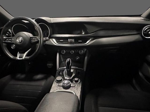 Alfa Romeo Stelvio 2022