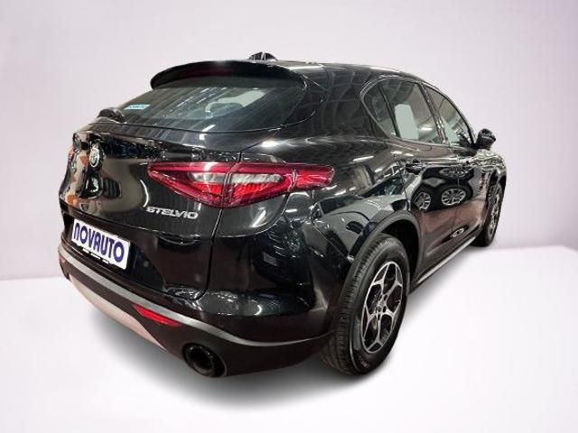 Alfa Romeo Stelvio 2022