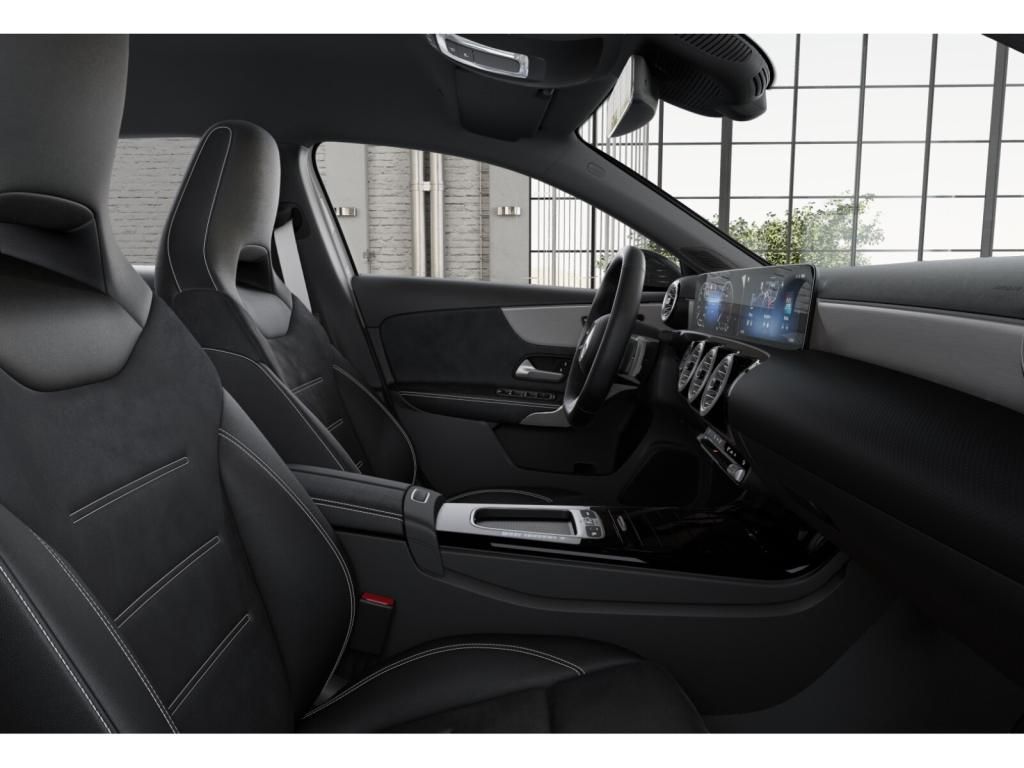 Mercedes-Benz A 200 2025