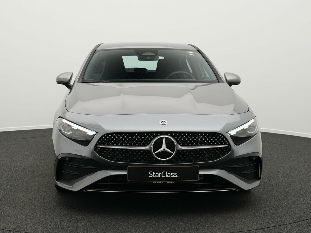 Mercedes-Benz A 200 2024