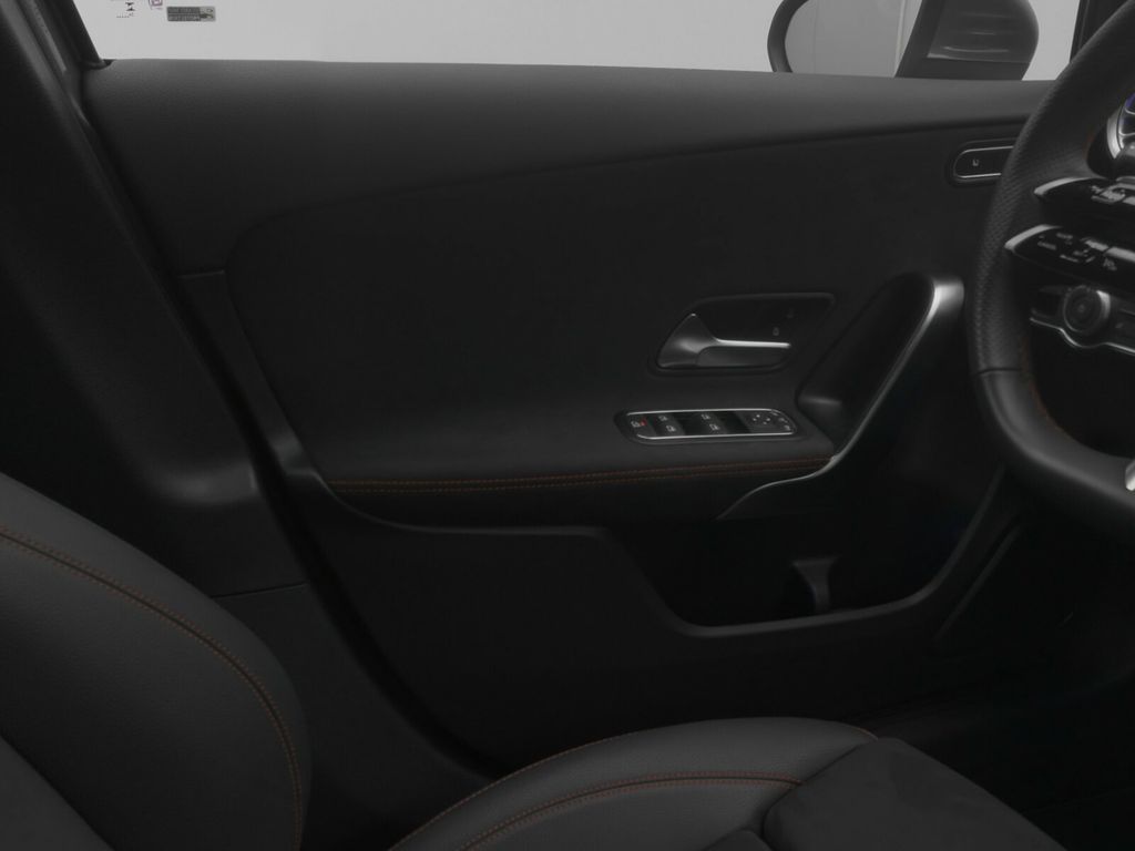 Mercedes-Benz A 200 2024