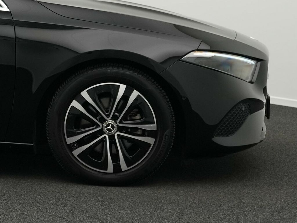 Mercedes-Benz A 180 2024