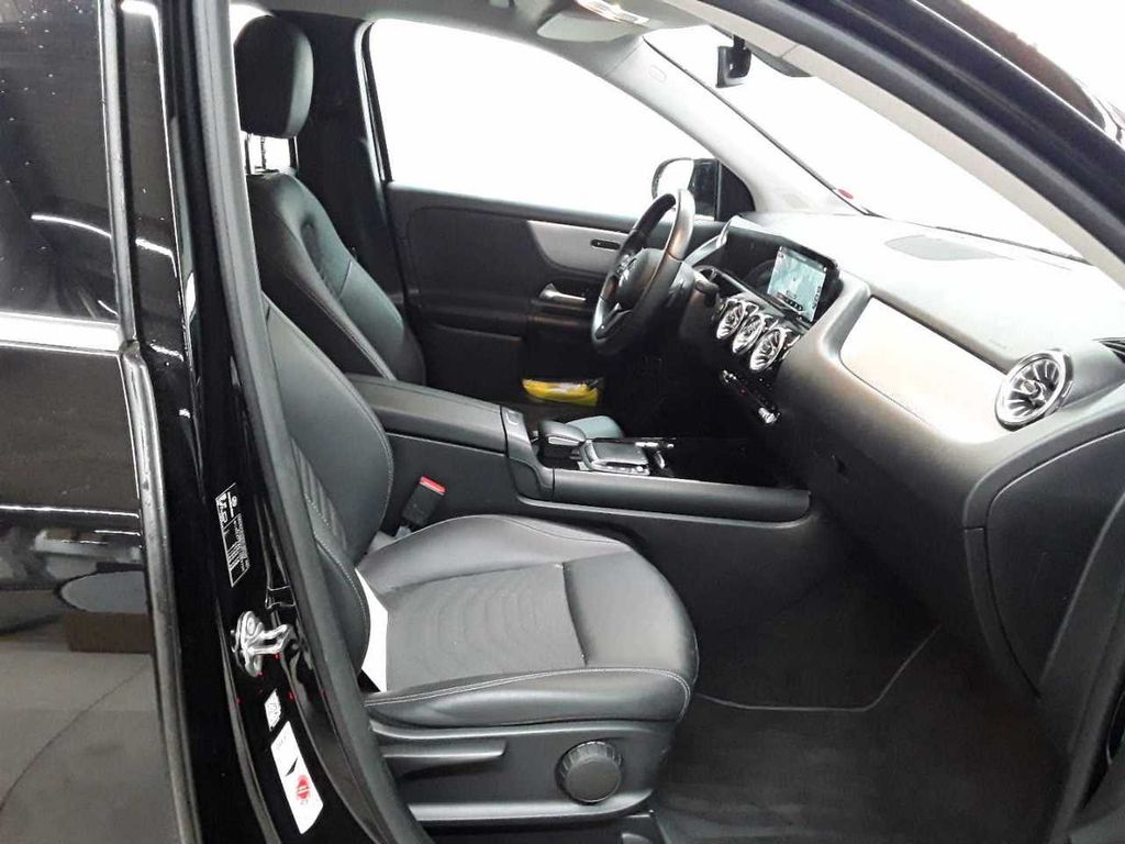 Mercedes-Benz GLA 250 2022